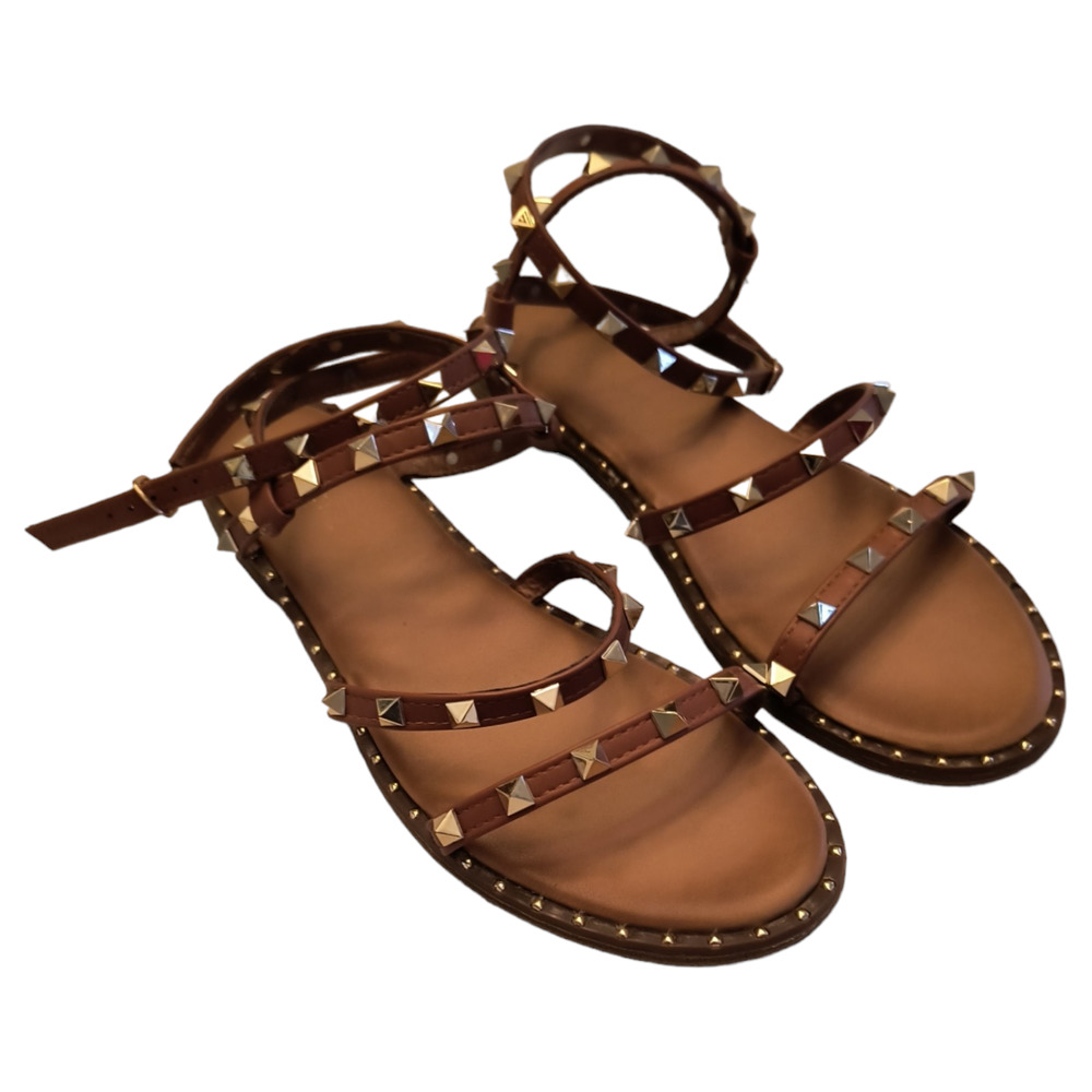Madden Girl Fairway Sandals Women's 9.5 Tan Strappy Studded Ankle Strap Buckle
